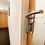 Accommodation Bradford 캡슐호텔 브래드퍼드