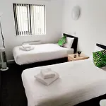 Accommodation Bradford 캡슐호텔