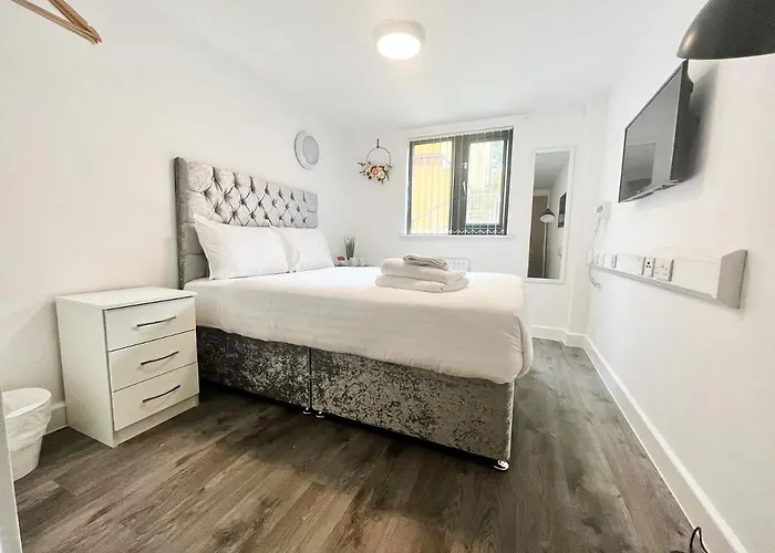 מלון קפסולה Accommodation Bradford *