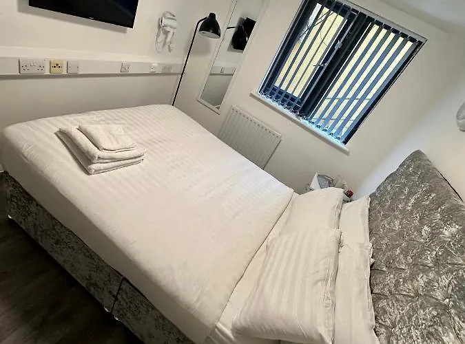 מלון קפסולה Accommodation Bradford