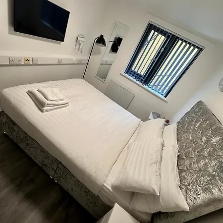 Capsule hotel Bradford