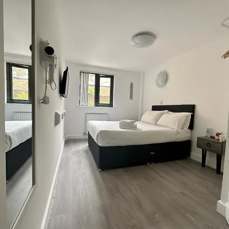 Bradford Capsule hotel *