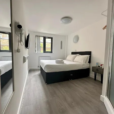 Bradford Capsule hotel